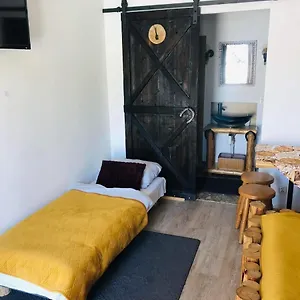 https://rochowa-buznica.zakopanehotels.org